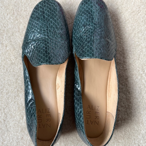 Naturalizer Teal Textured Women's Loafers - Picture 1 of 3